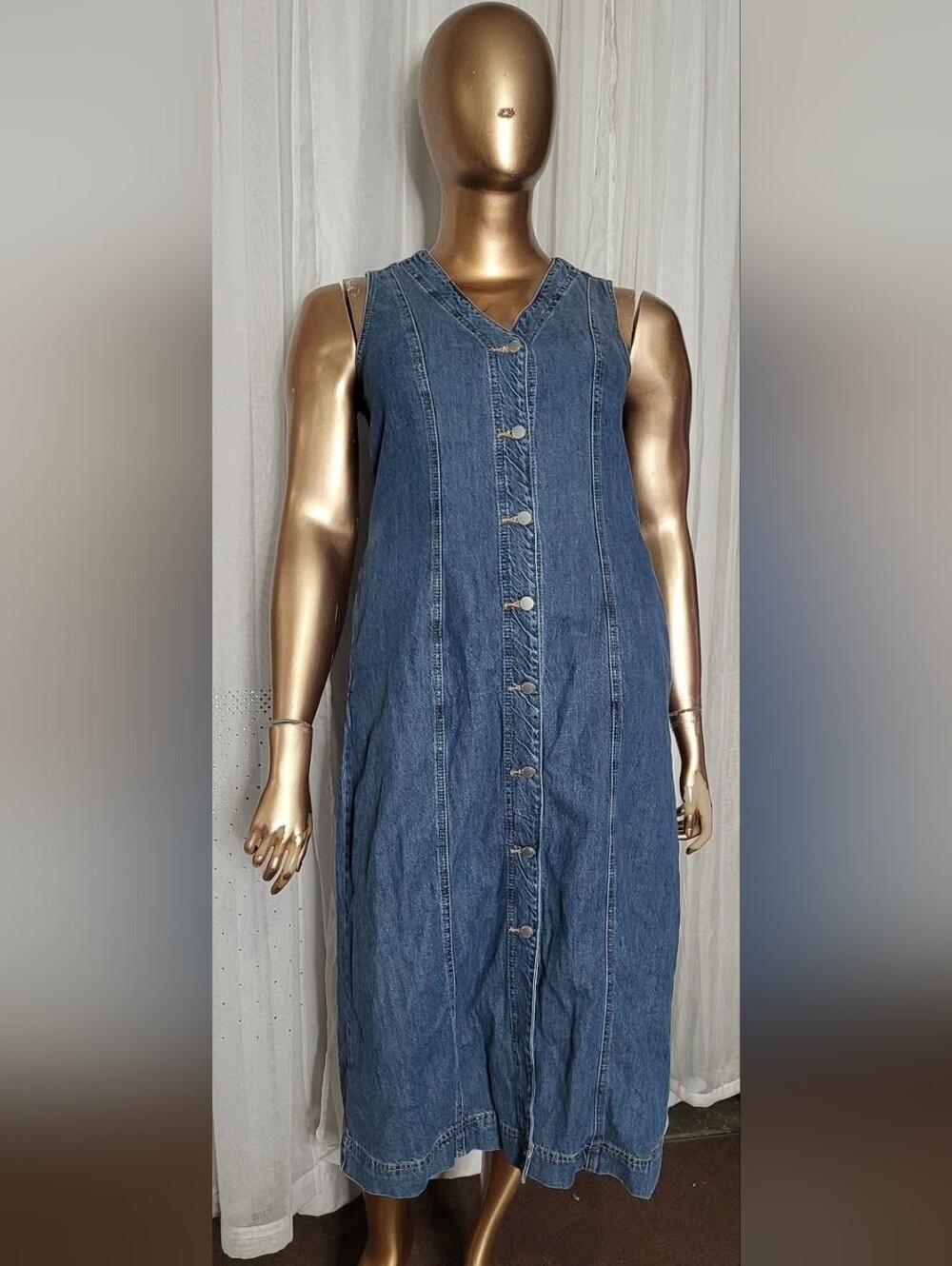 Sleeveless Denim Button-Front Midi Dress - Blue - Picture 4 of 4